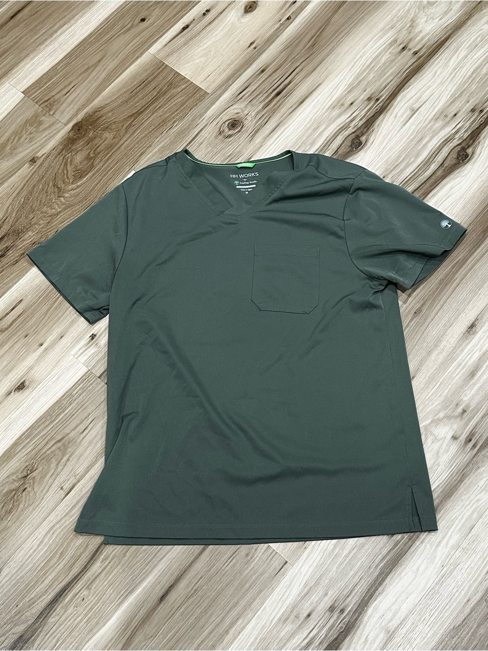 Men's V-Neck Front Pocket Scrub Top - Green